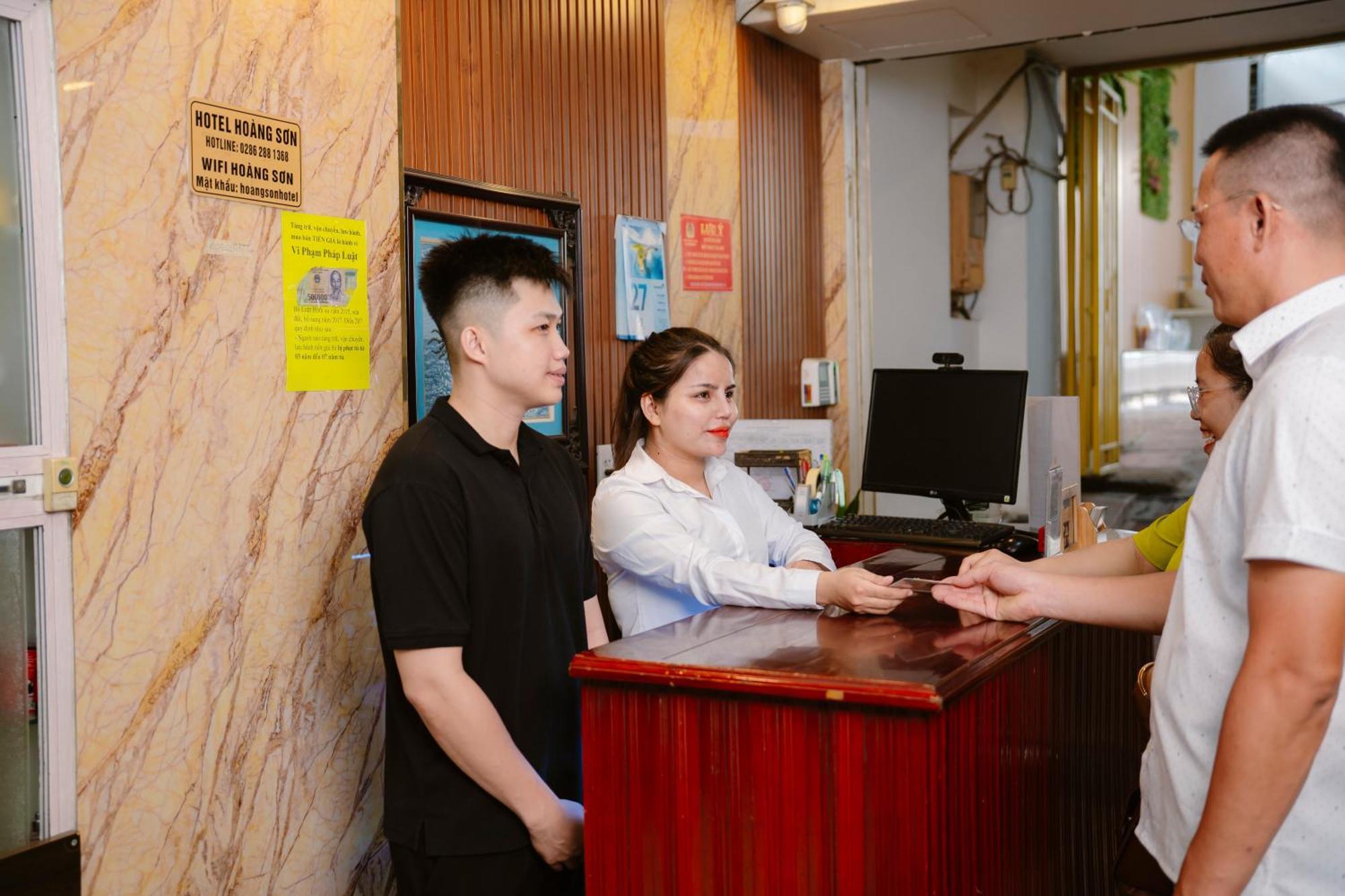 Hoang Son Hotel Ho Chi Minh City Exterior photo