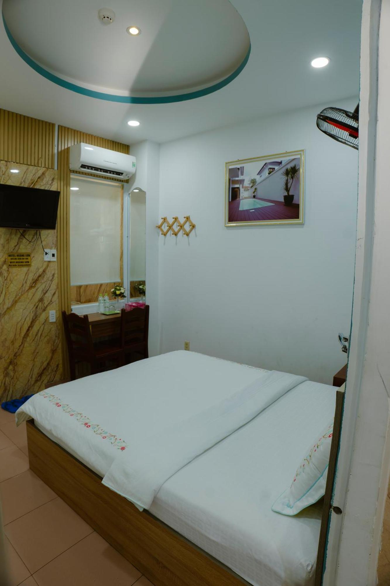 Hoang Son Hotel Ho Chi Minh City Exterior photo